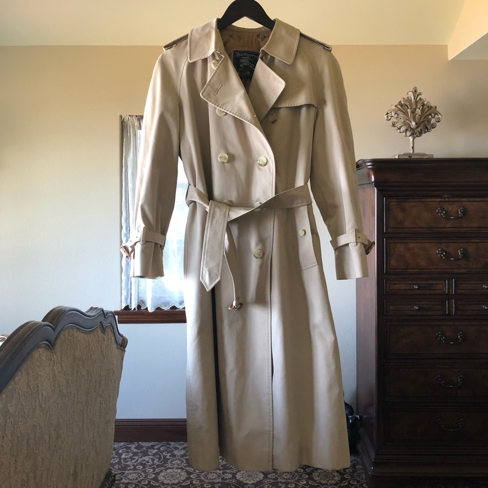 Vintage classic Burberry trench coat